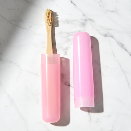 2 इन 1 सॉफ्ट टूथब्रश और जीभ टूथब्रश कवर क्लीनर स्क्रैपर के साथ पुरुषों और महिलाओं, बच्चों, वयस्कों के लिए प्लास्टिक टूथब्रश कवर / केस / होल्डर (1 पीस)