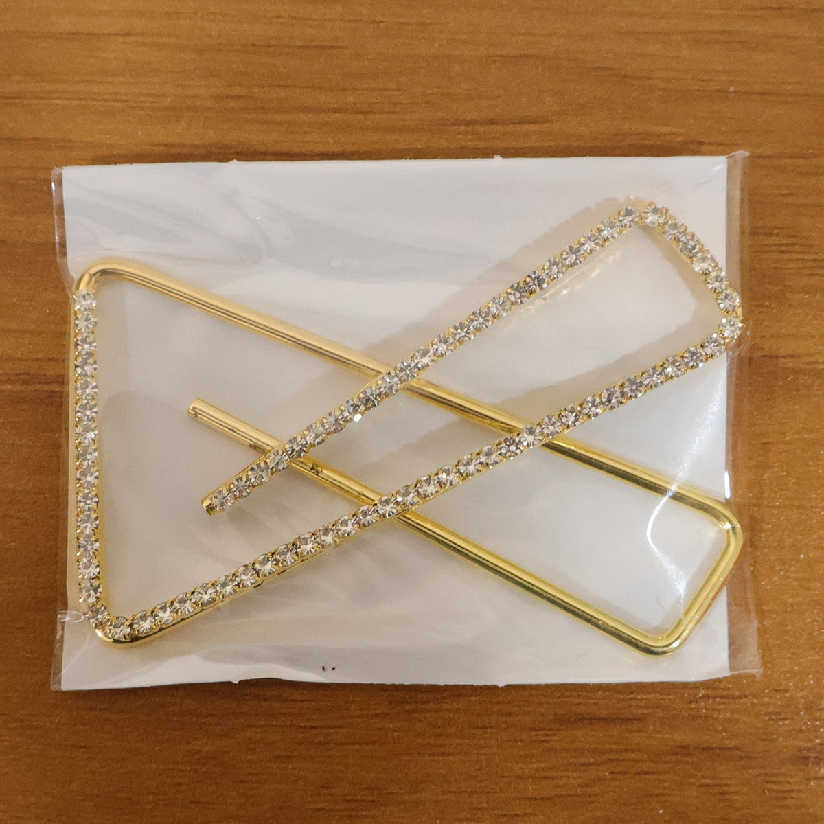 21244_golden_saree_safety_pin_1pc raw-camera