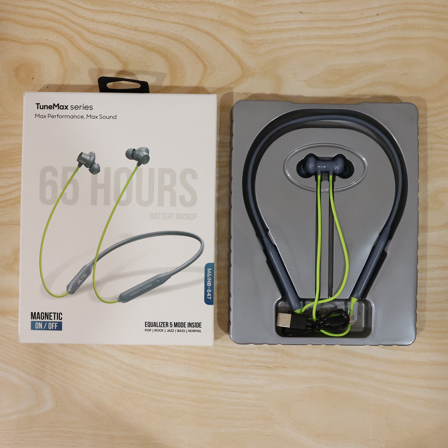 Wireless Bluetooth Neckband Earphones, Neck band with Magnetic On / Off Earbuds