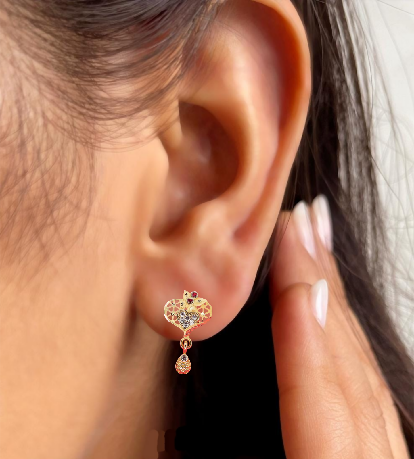 Heart Filigree Gold-Plated Stud Earrings with AD for women and girls