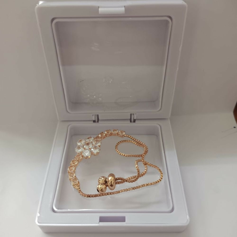 Sparkling AD Bracelet With Floral Design