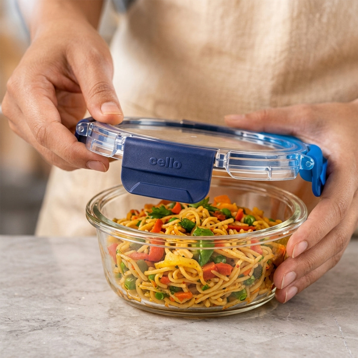 Cello 400ml Round Glass Food Storage Container with Smart Lock Lid (1 Pc)