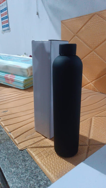 Stainless Steel Double Wall Vacuum-Insulated Drink Water Bottle (1000 ML Approx)