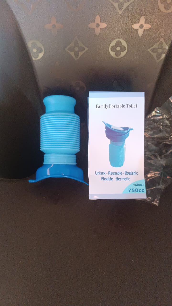 Urinal Foldable Portable Wee Bottle (750 ML / 1 Pc)