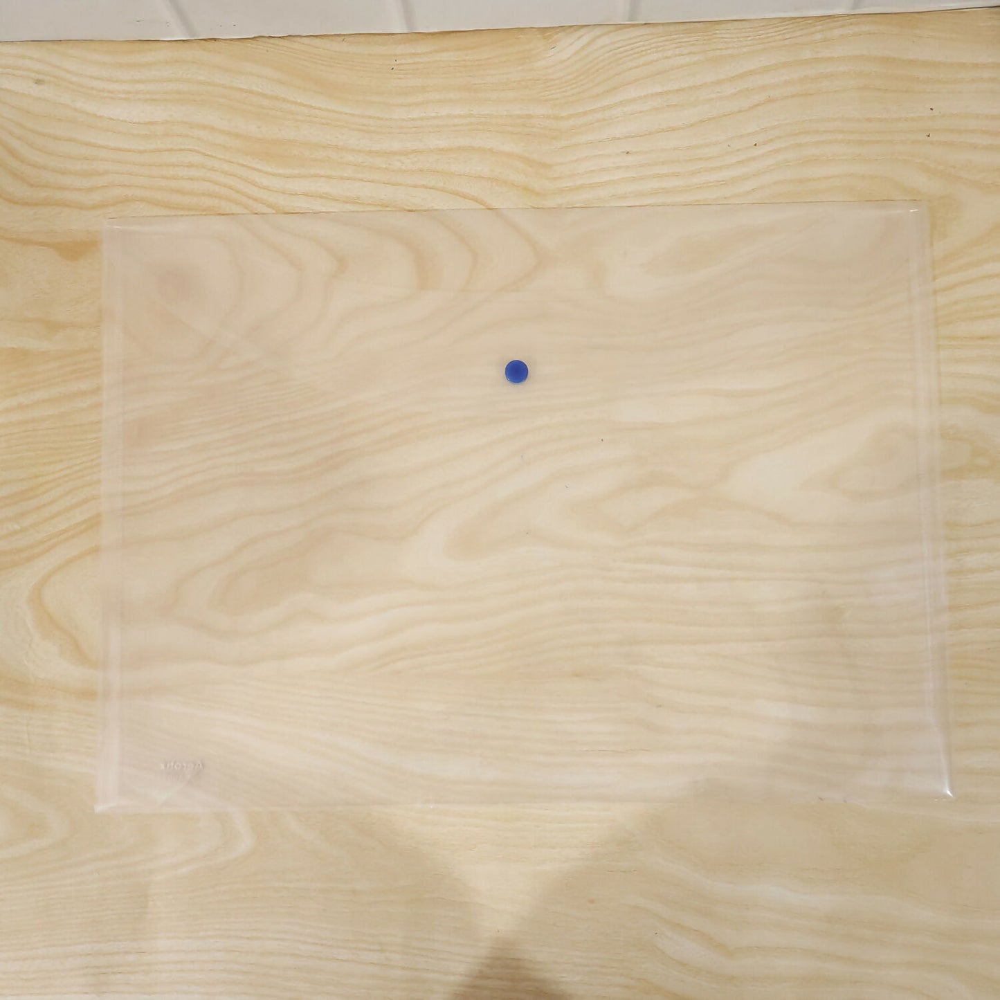 Clear document folder with smooth rounded edges