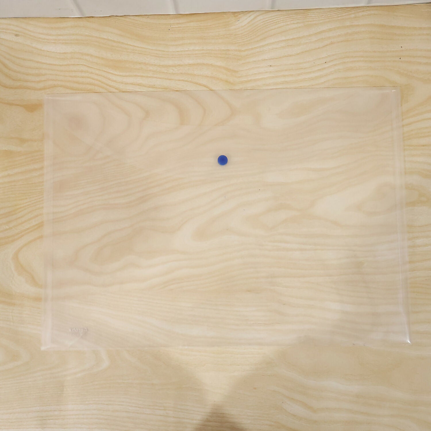 Clear document folder with smooth rounded edges