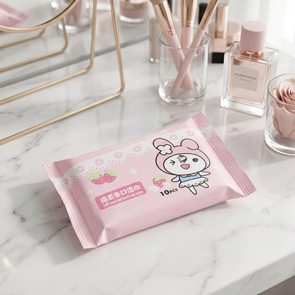 Cartoon printed wet wipes used for hand cleaning