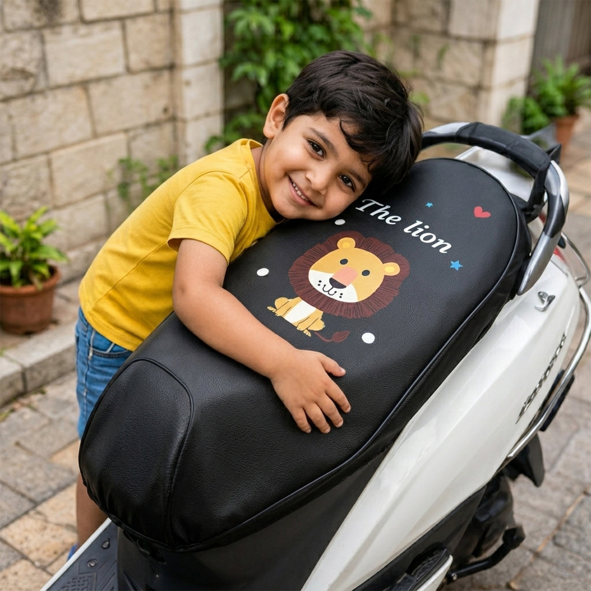 Scooter Seat Cover with Cartoon Lion Print and Elastic Edge, 60 cm (1 Pc)