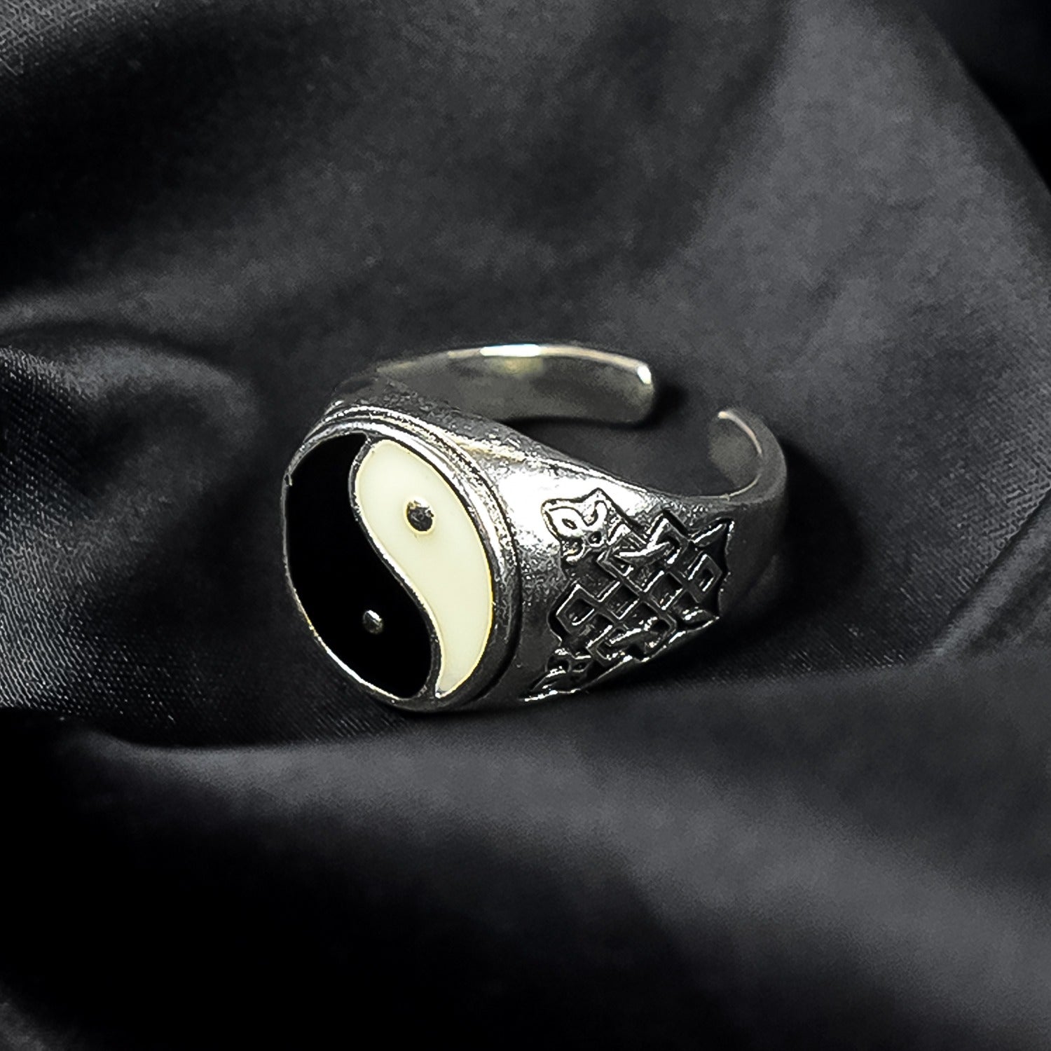 Stainless Steel Tai Chi Finger Ring Yin Yang Spinner Ring