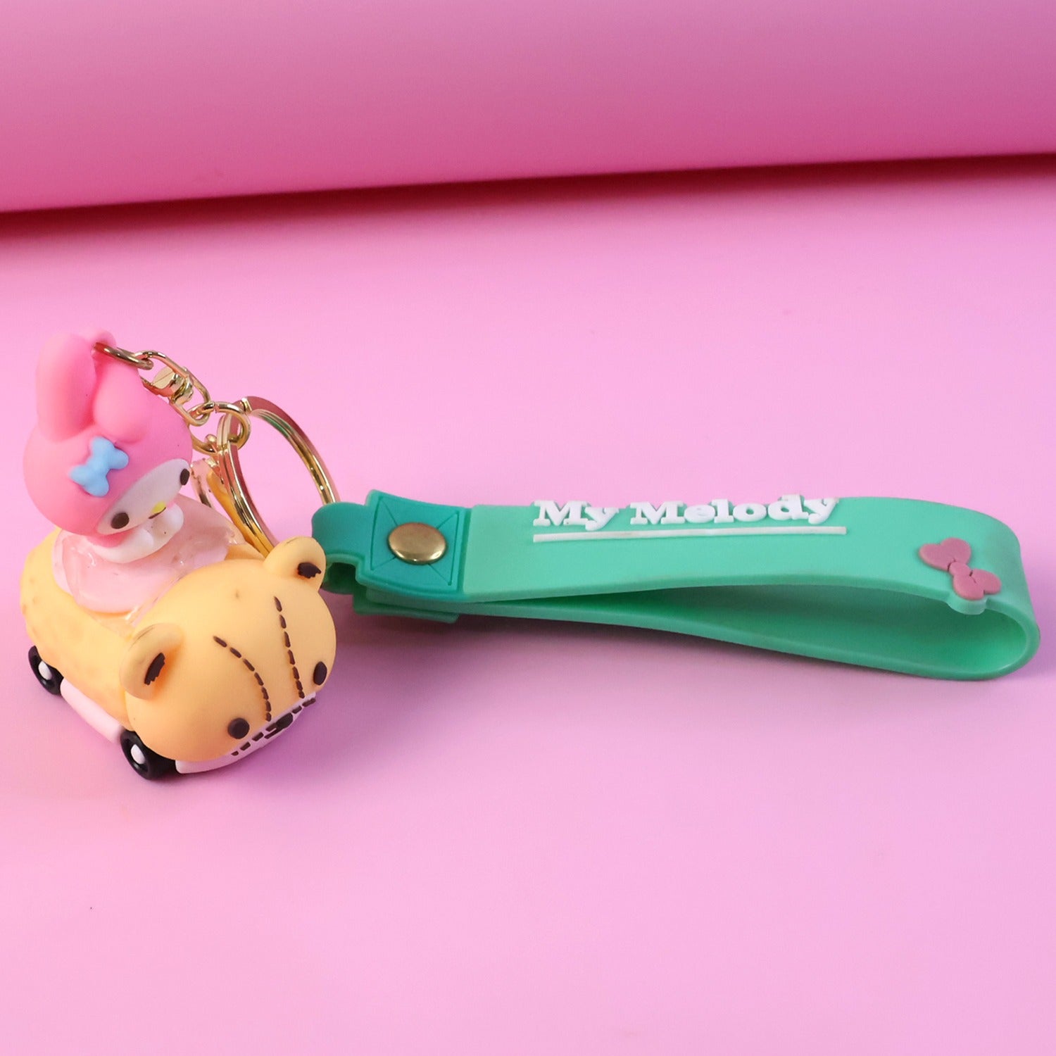 Cute Cartoon Character Keychain (1 Pc)