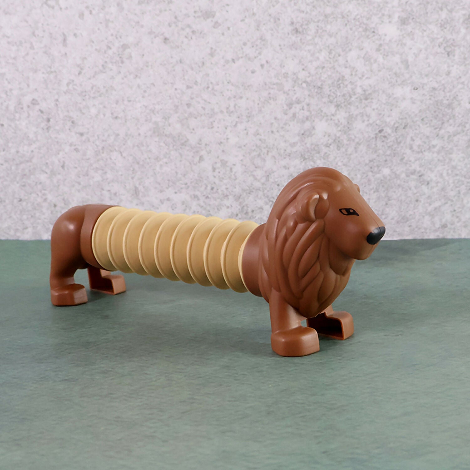 Pop Tube Lion Toy – Stretch, Twist & Shape-Changing Telescopic Animal Toy for Kids
