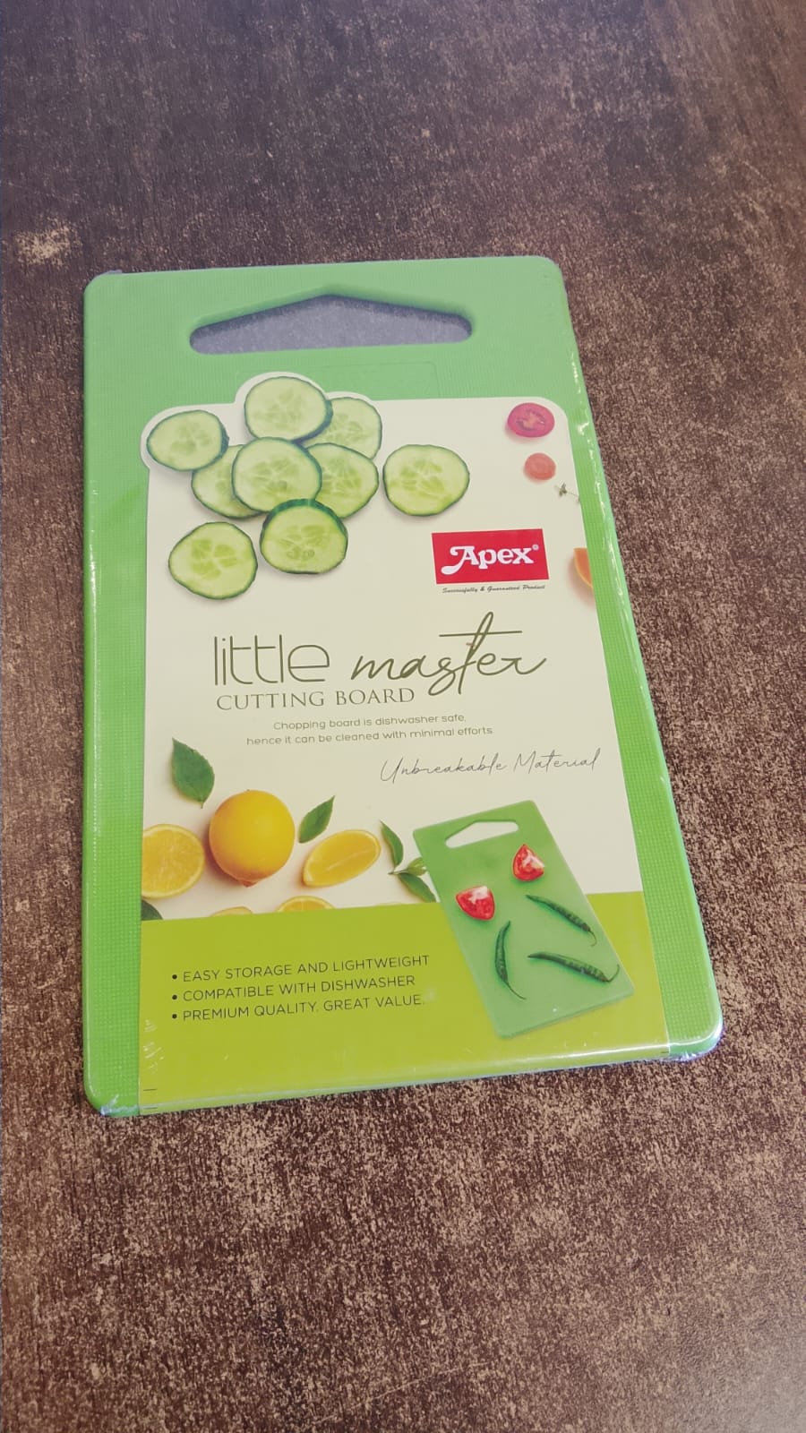 Detailed view of Supermom Unbreakable Cutting Board material