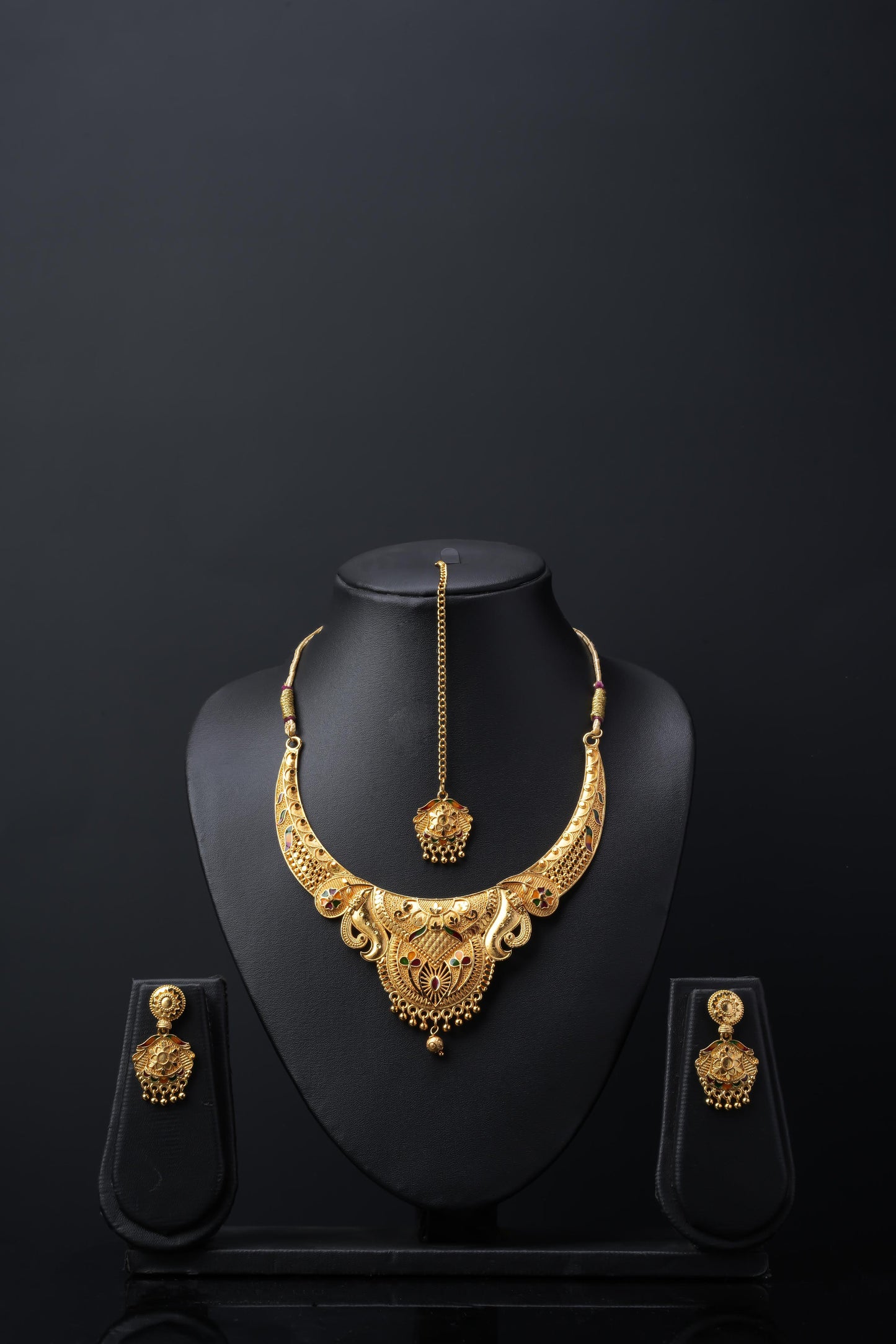 Women's Royal Choker Set with Earrings and Tika