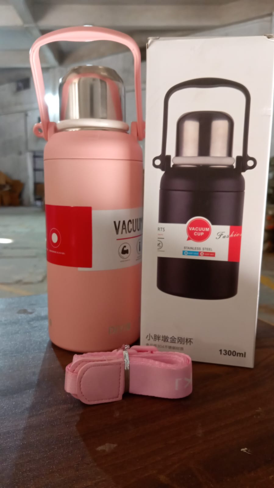 Customize Stainless Steel tumblers 316 Stainless Steel, Vacuum Insulated Cup / Bottle, Portable Travel Kettle / Water Bottle with Handle, Outdoor Large Capacity Sports Kettle Cups / Bottle (1300 ML)