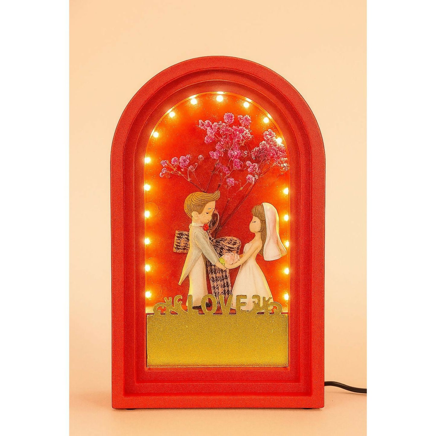 Romantic Couple LED Night Light with Dried Flower Decoration and LOVE Sign – Elegant Decorative Table Lamp for Bedroom, Living Room, Anniversary, Wedding & Valentine’s Day Gifting