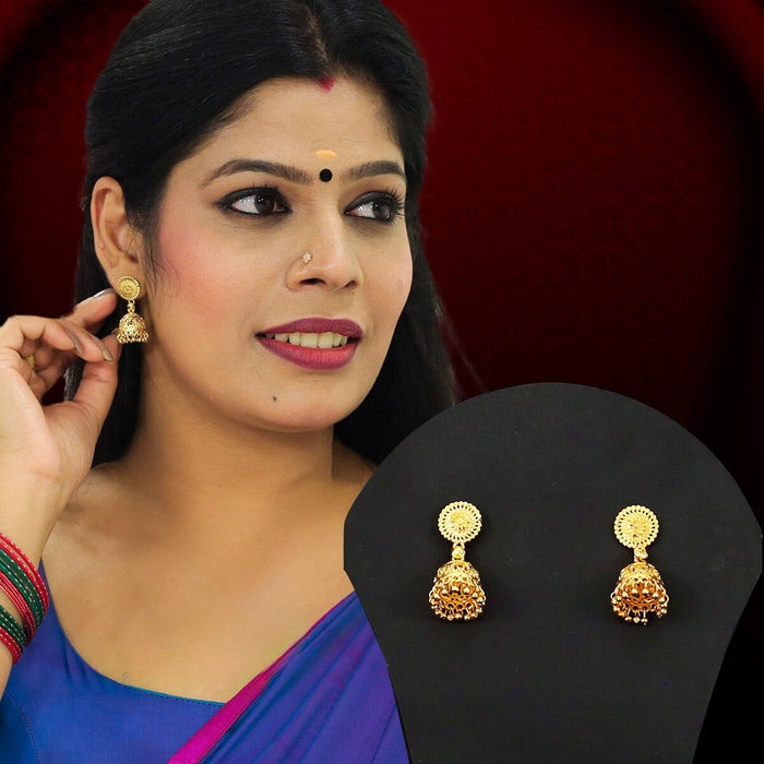 Elegant Golden Mangal Sutra with Matching Earrings