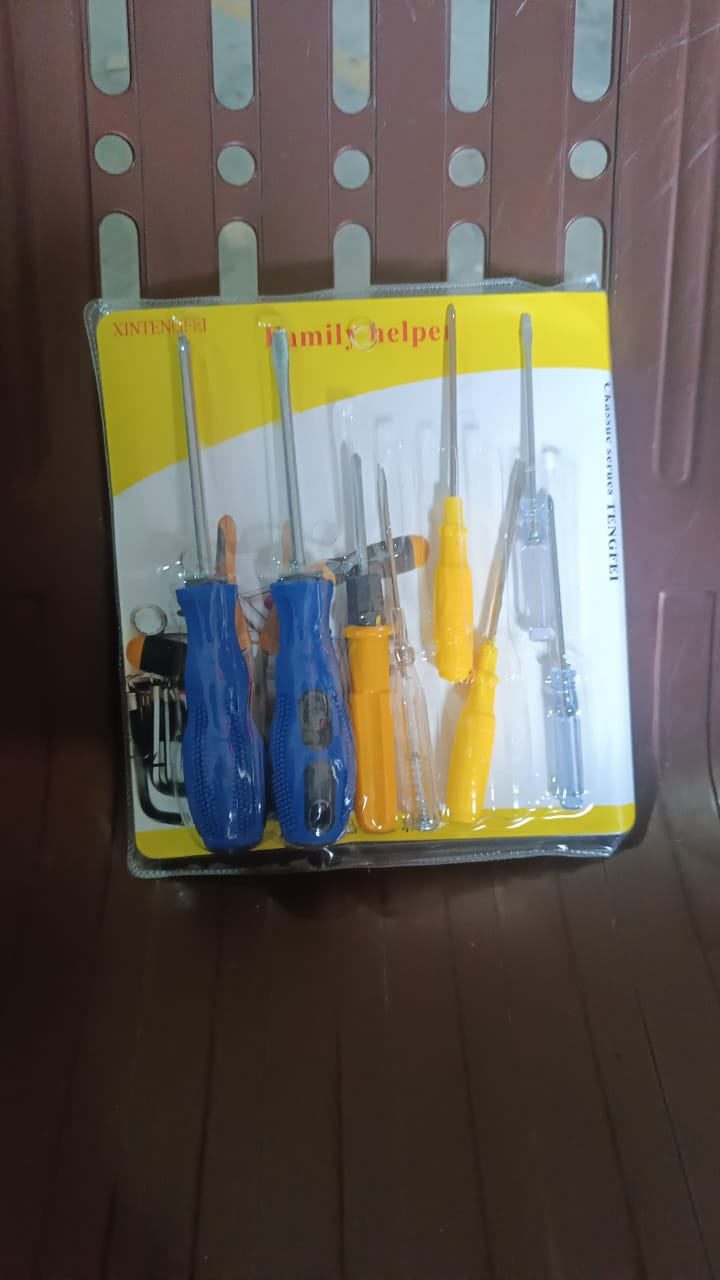 8 -in-1 Multi Screwdriver Hand Tool Kit Set (8 Pcs Set)