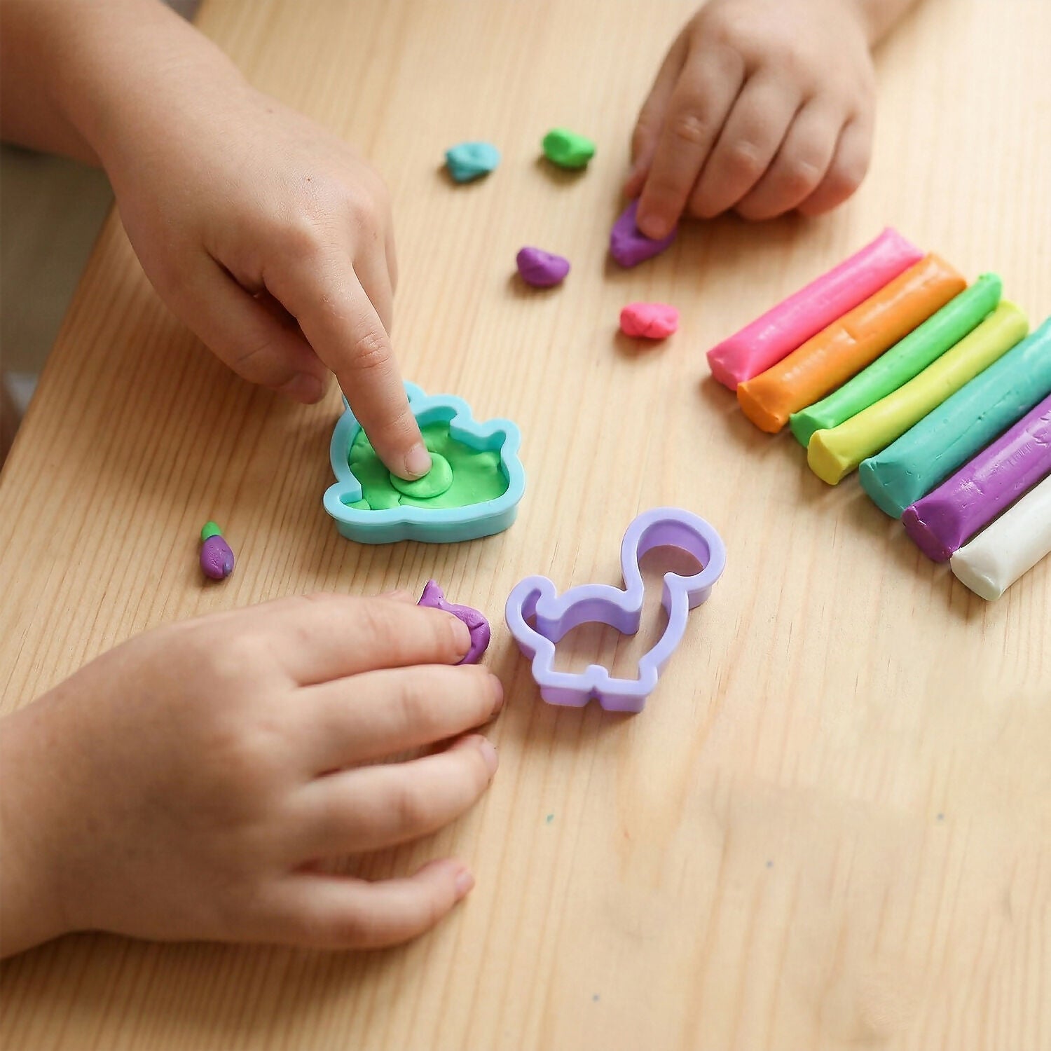 NARA 8 Color Modelling Clay Set with Shape Cutters – Kids Creative DIY Play Dough Kit (90 Gm)