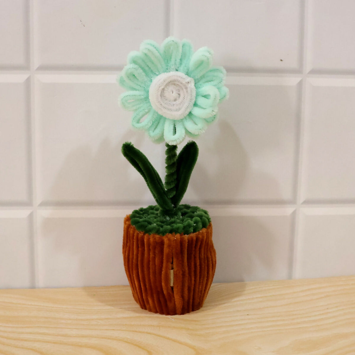Pipe-Cleaner-Flower-Pot-09