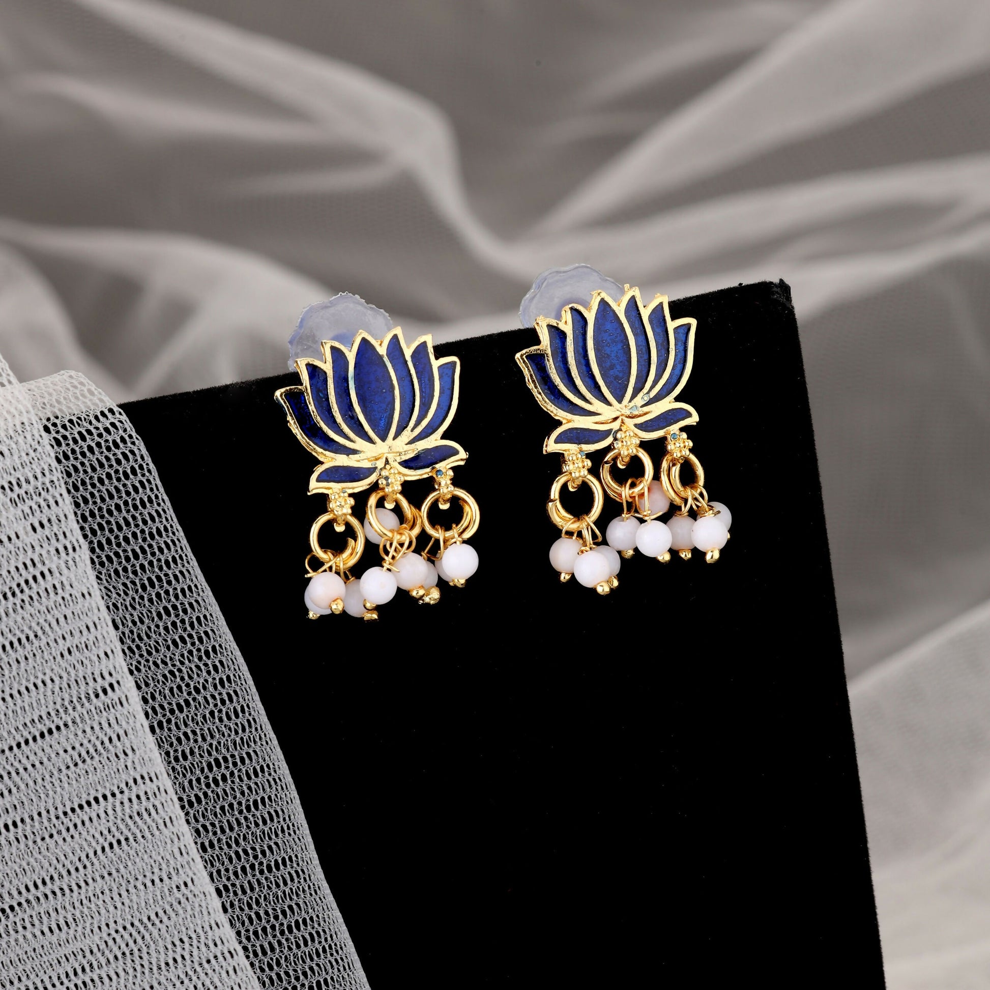 Gold-Toned BLUE Petal & AD Cluster Choker Set