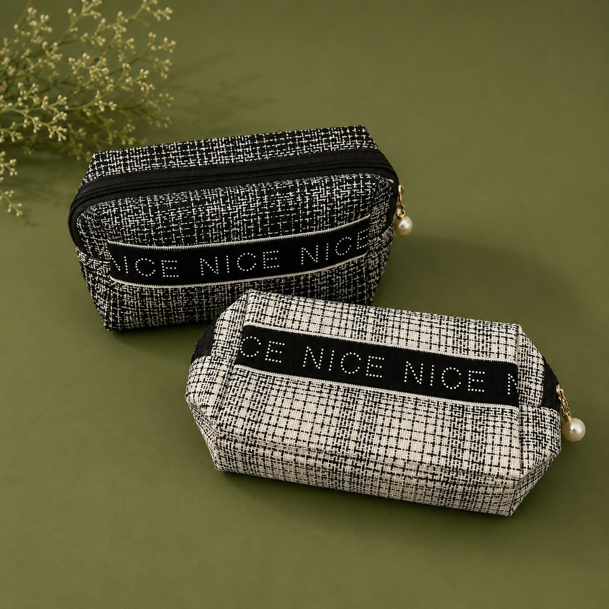 Stylish modern design cosmetic organizer pouch