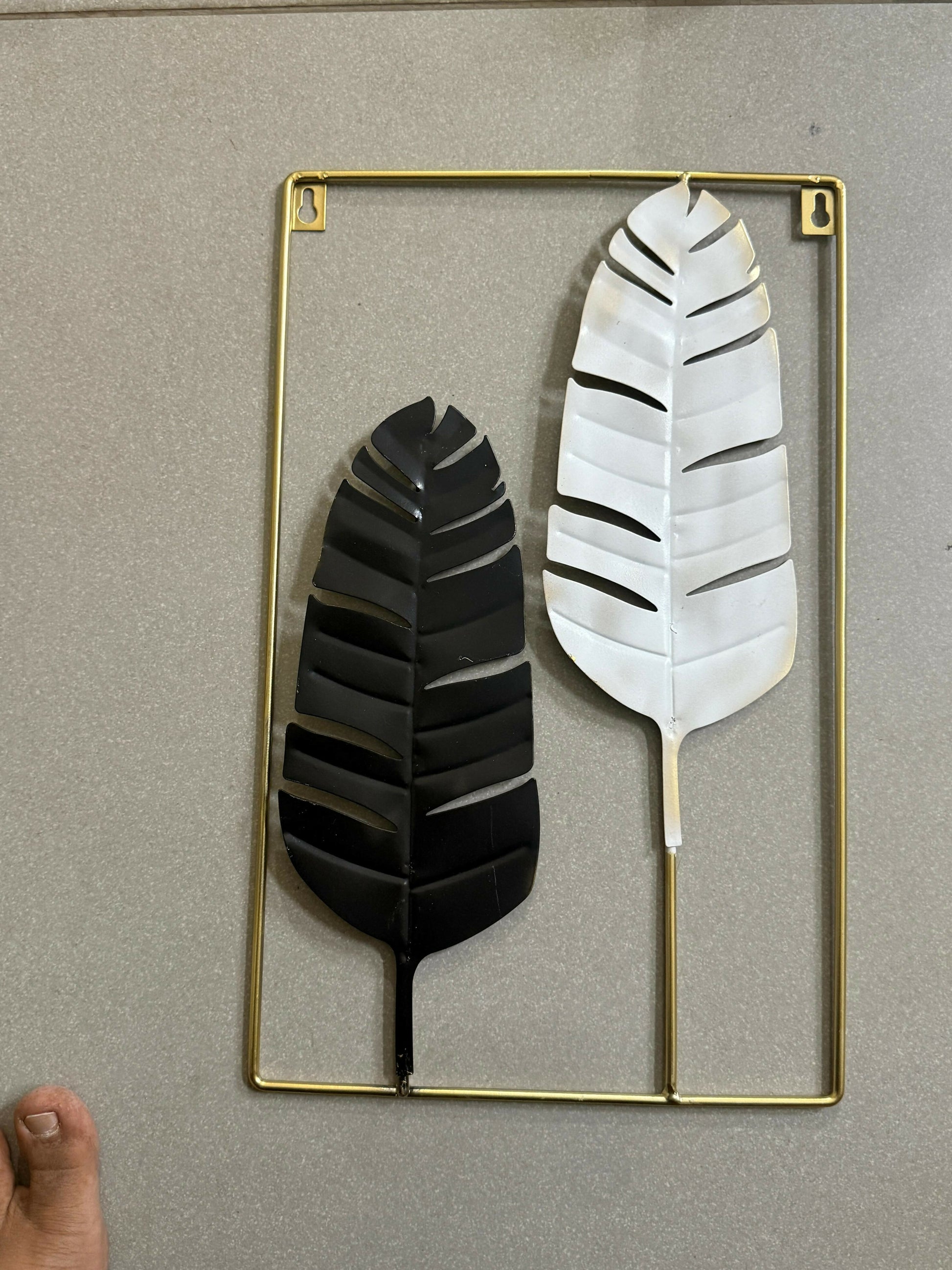 Modern Metal Leaf Wall Art Frame Decorative Wall Hanging for Living Room