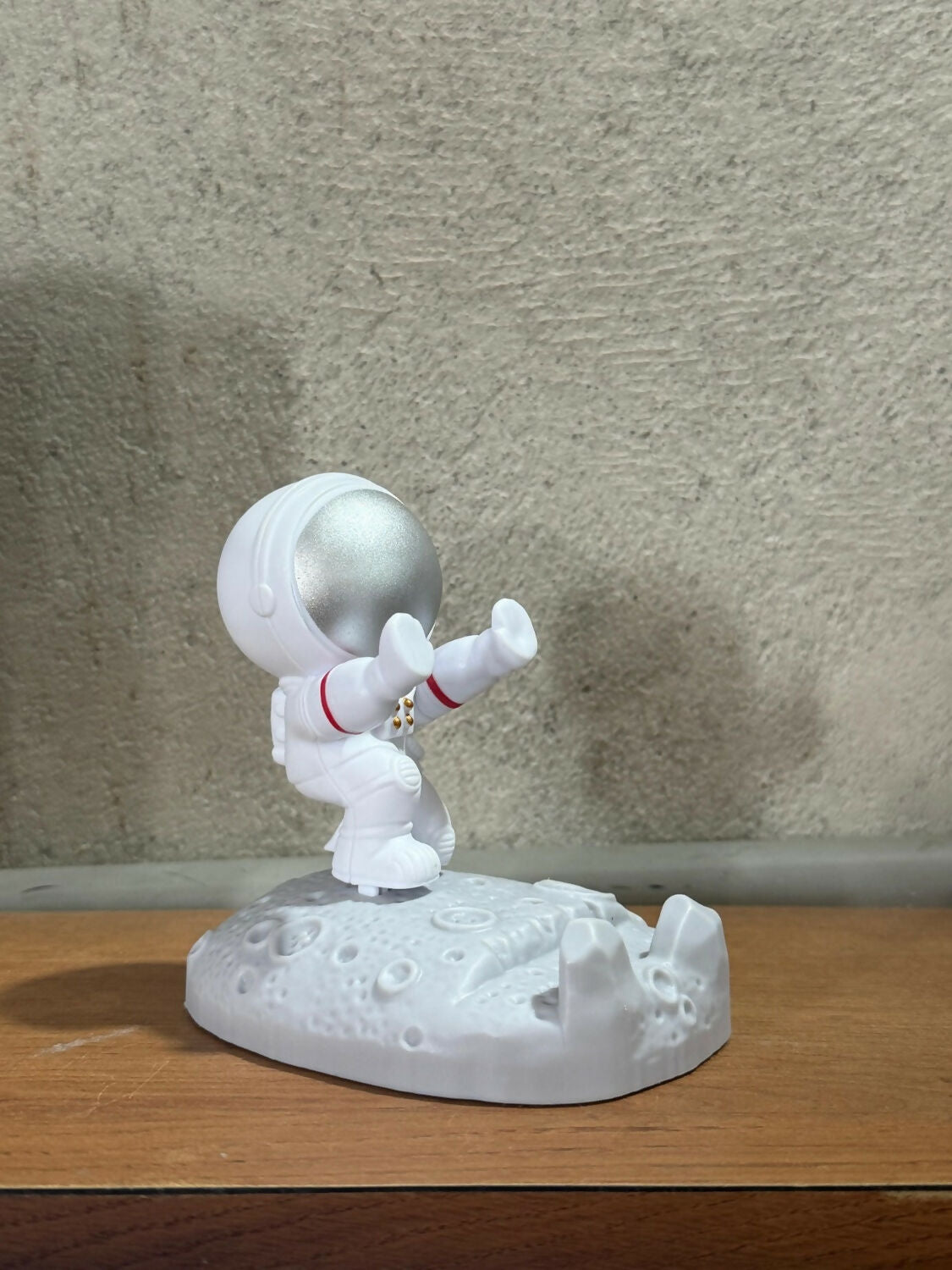 Astronaut Mobile Phone Holder Stand for Desk | Cute Space Decor Gift