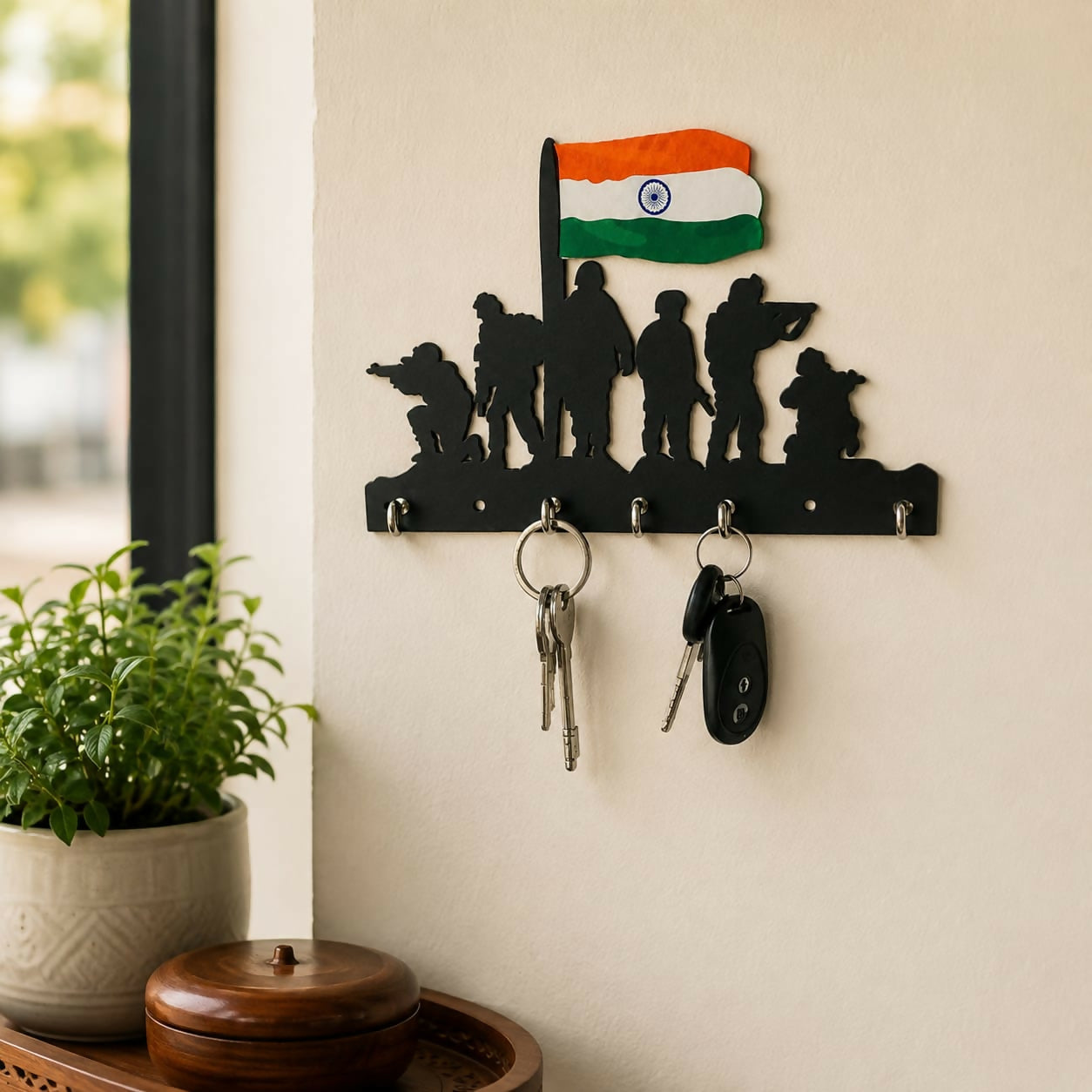 Indian Army theme metal key holder with tricolor flag and 6 hooks