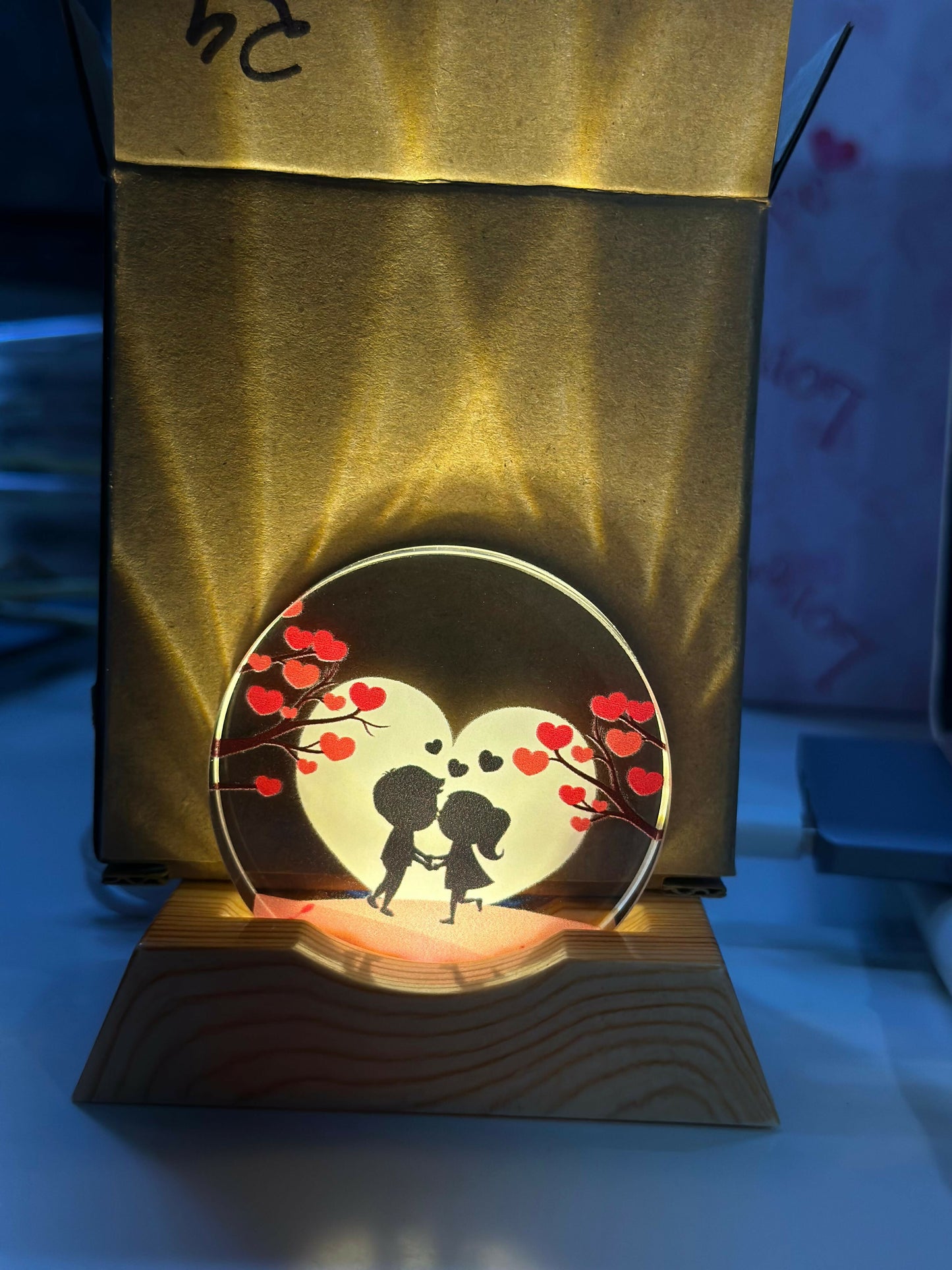 Romantic Couple LED Acrylic Lamp with Wooden Base | USB Powered Night Light
