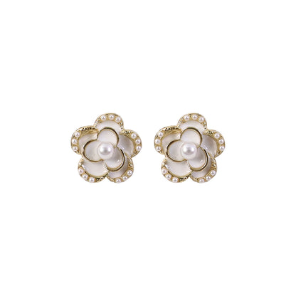 Set of Korean style pearl heart drop earrings with crystals
