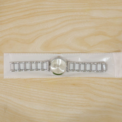 Silver Round Shape Dial Watch with White Metal Strap Design for Women