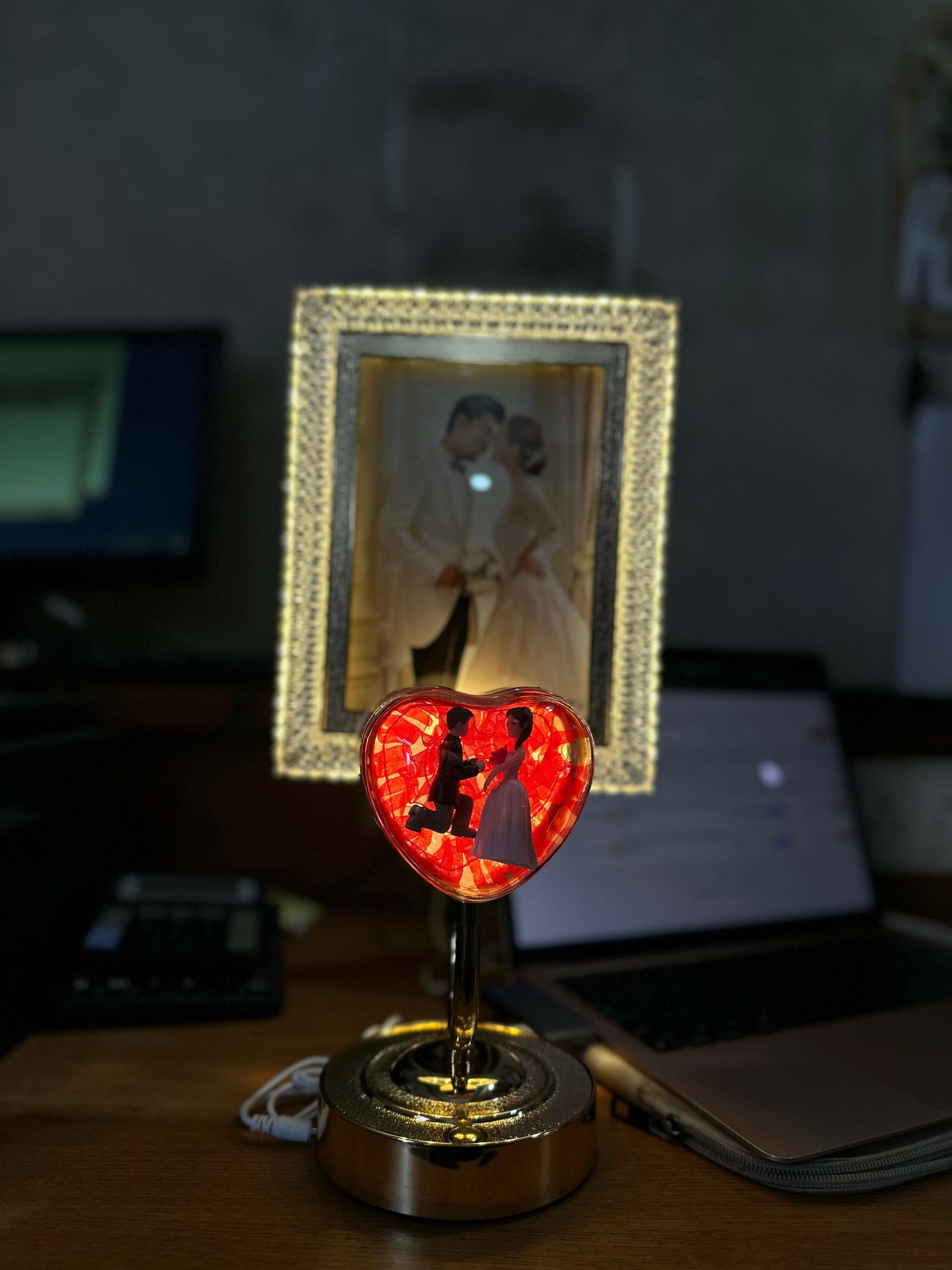 LED Heart Couple Photo Frame Lamp with Decorative Stand