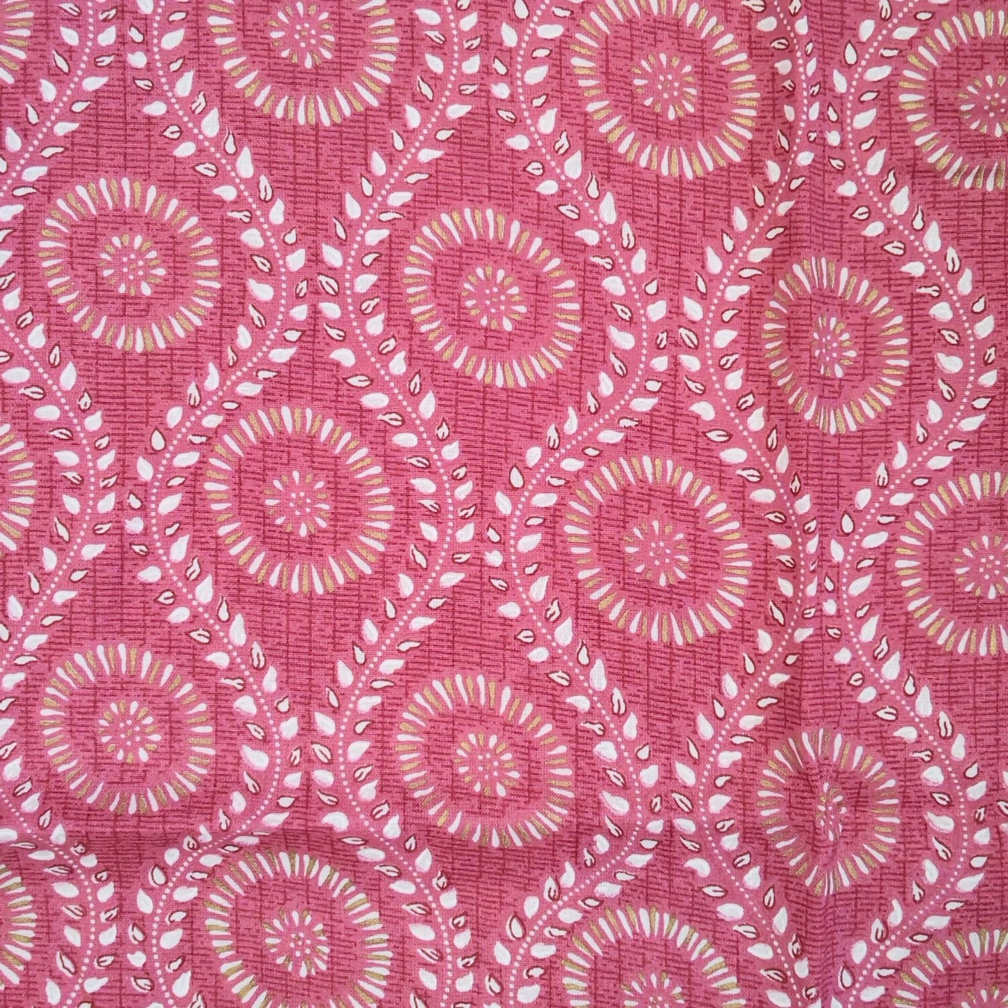 Stylish women’s pink cotton kurti with adjustable fit and vibrant print