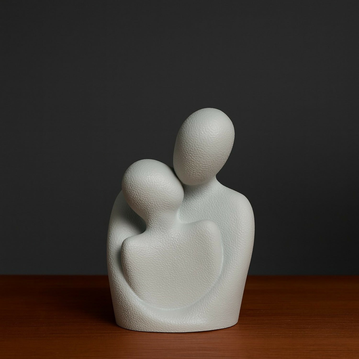 Abstract Couple Embracing Sculpture Showpiece for Home Decor Gift