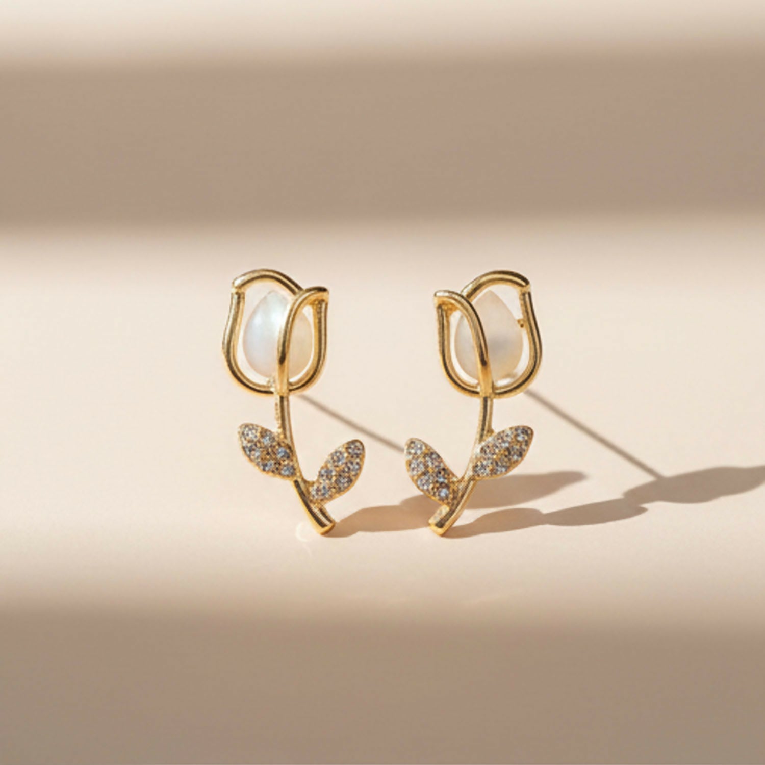 Luxury Designer Pearl Tulip Stud Korean Style Earrings – Aesthetic Floral Jewelry for Women