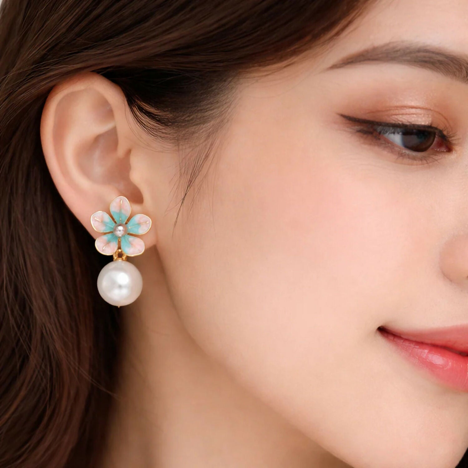 Elegant Floral Pearl Drop Earrings – Timeless Korean Design