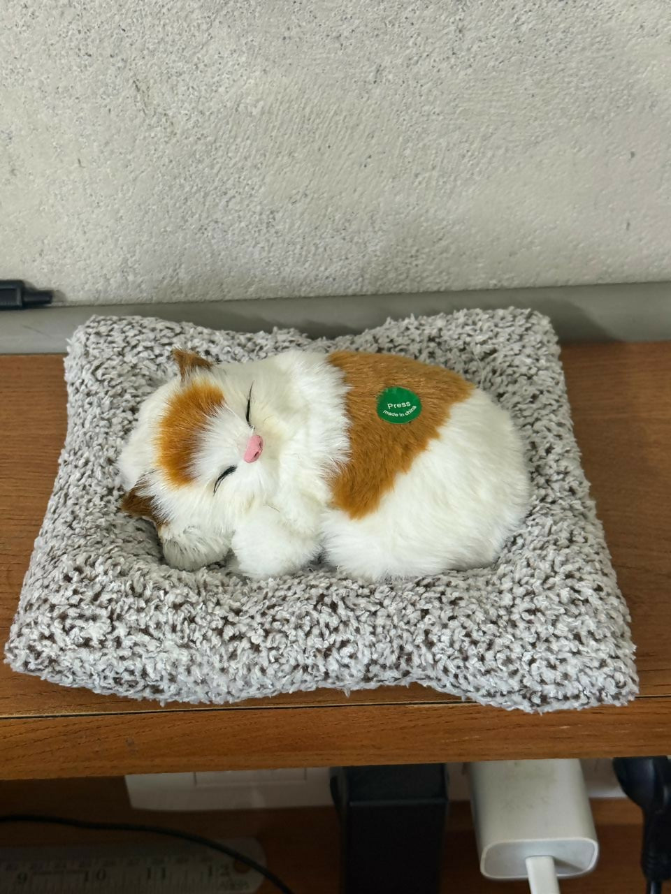 Sleeping Cat Car Dashboard Decor Cute Soft Toy for Home & Office