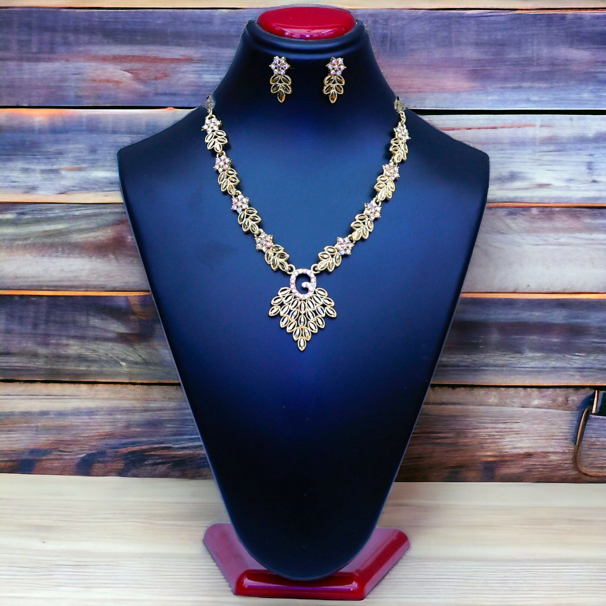 Gold-Toned American Diamond & Kundan-Style Leafy Necklace Set