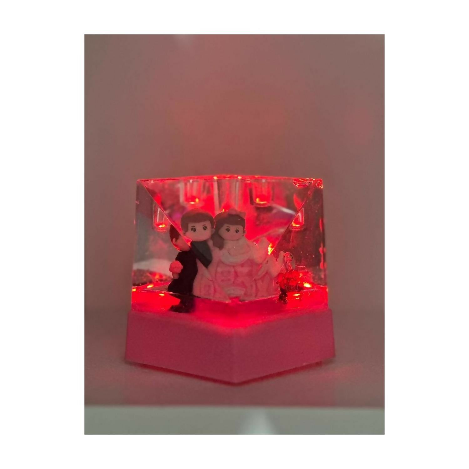 Romantic Couple Love Water Globe with Glitter Liquid Effect and Cute Figurines – Decorative Tabletop Showpiece with Heart Design – Ideal Anniversary, Birthday, Wedding and Valentine’s Day Gift for Couples