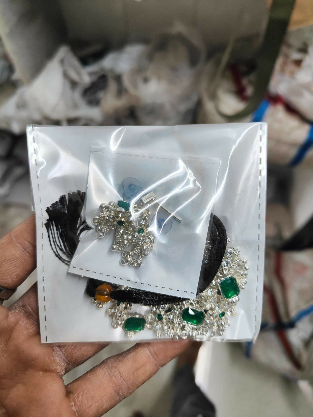 Oxidized Silver Green Teardrop Scallop Choker Set