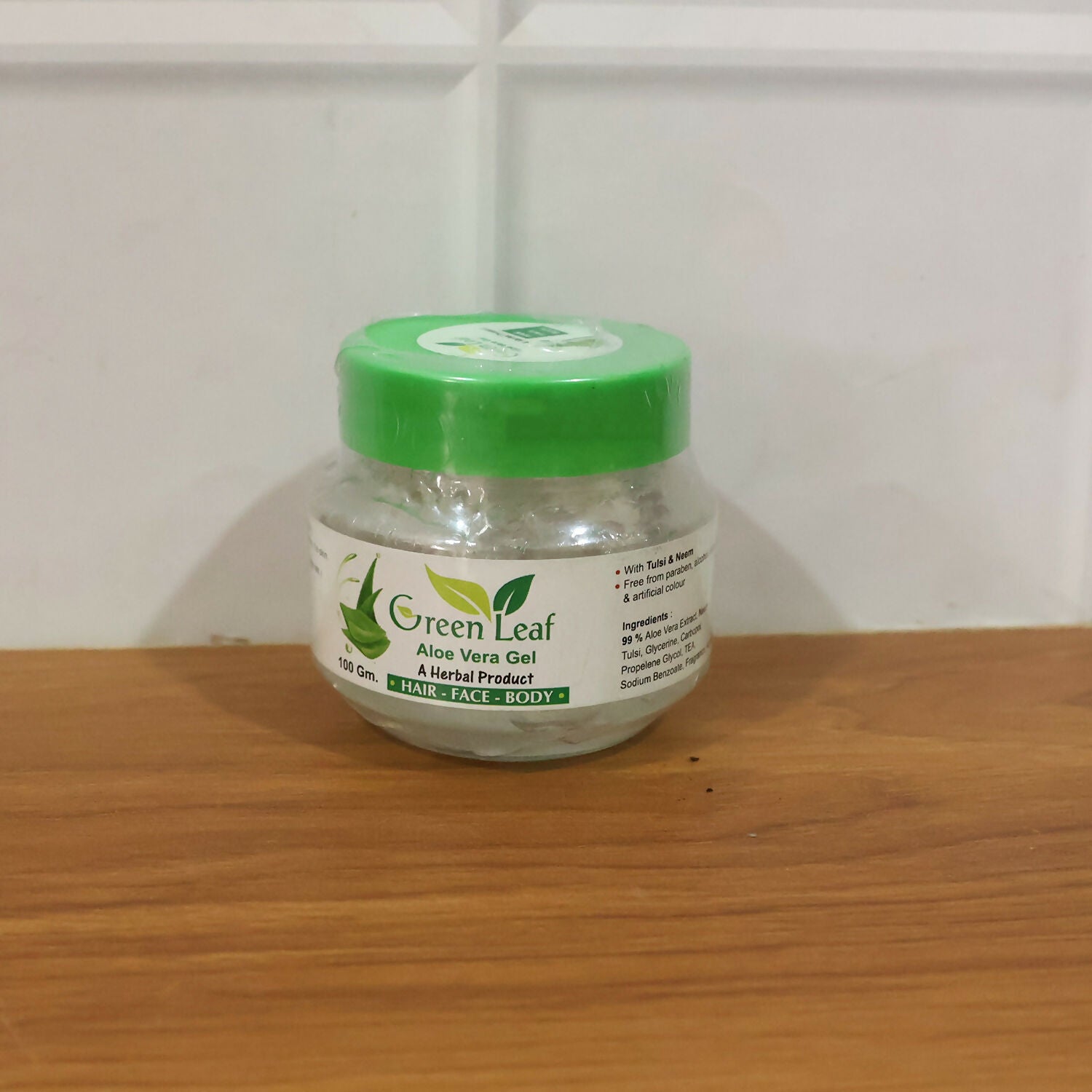 Green Leaf Aloe Vera Gel packaging and branding details