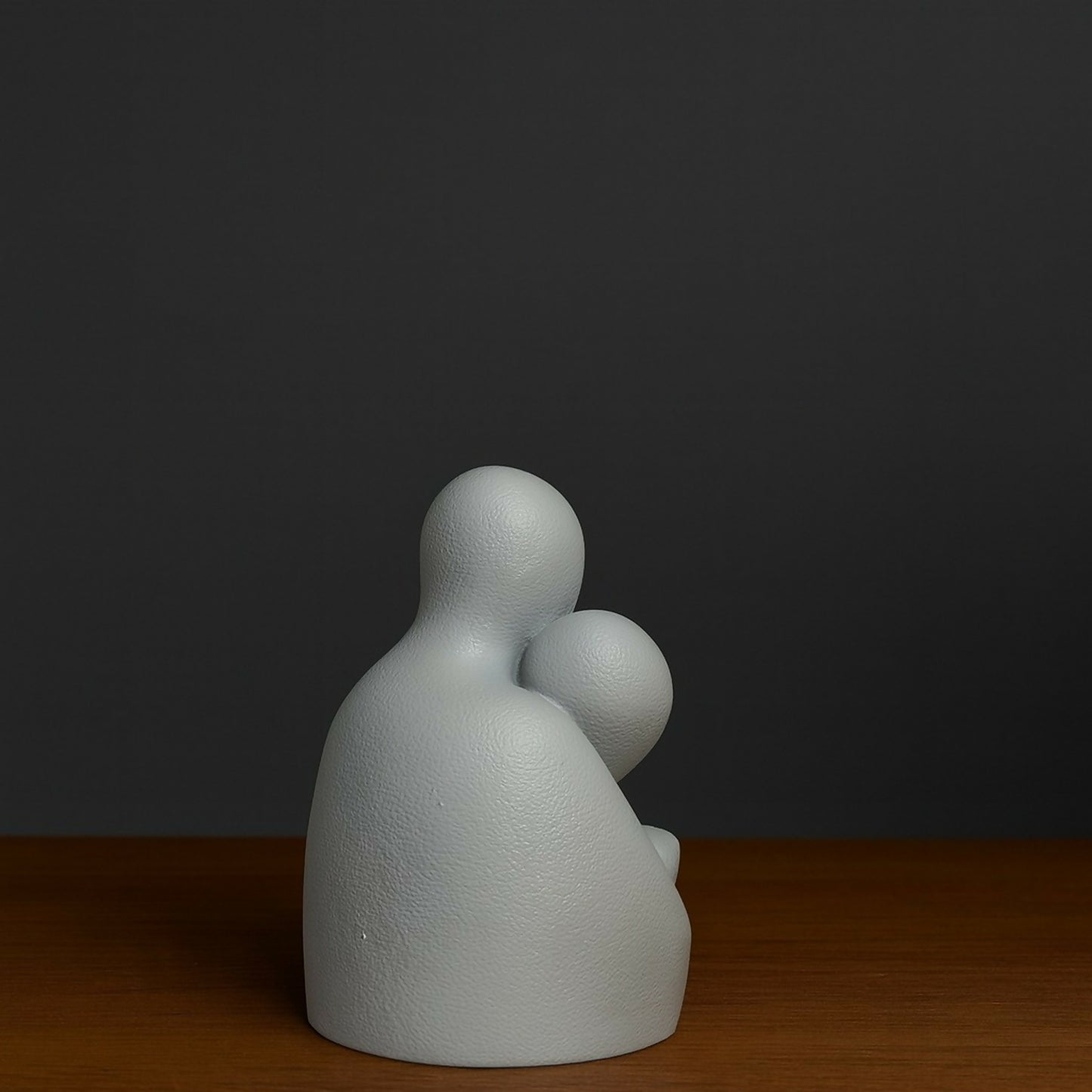 Abstract Couple Embracing Sculpture Showpiece for Home Decor Gift