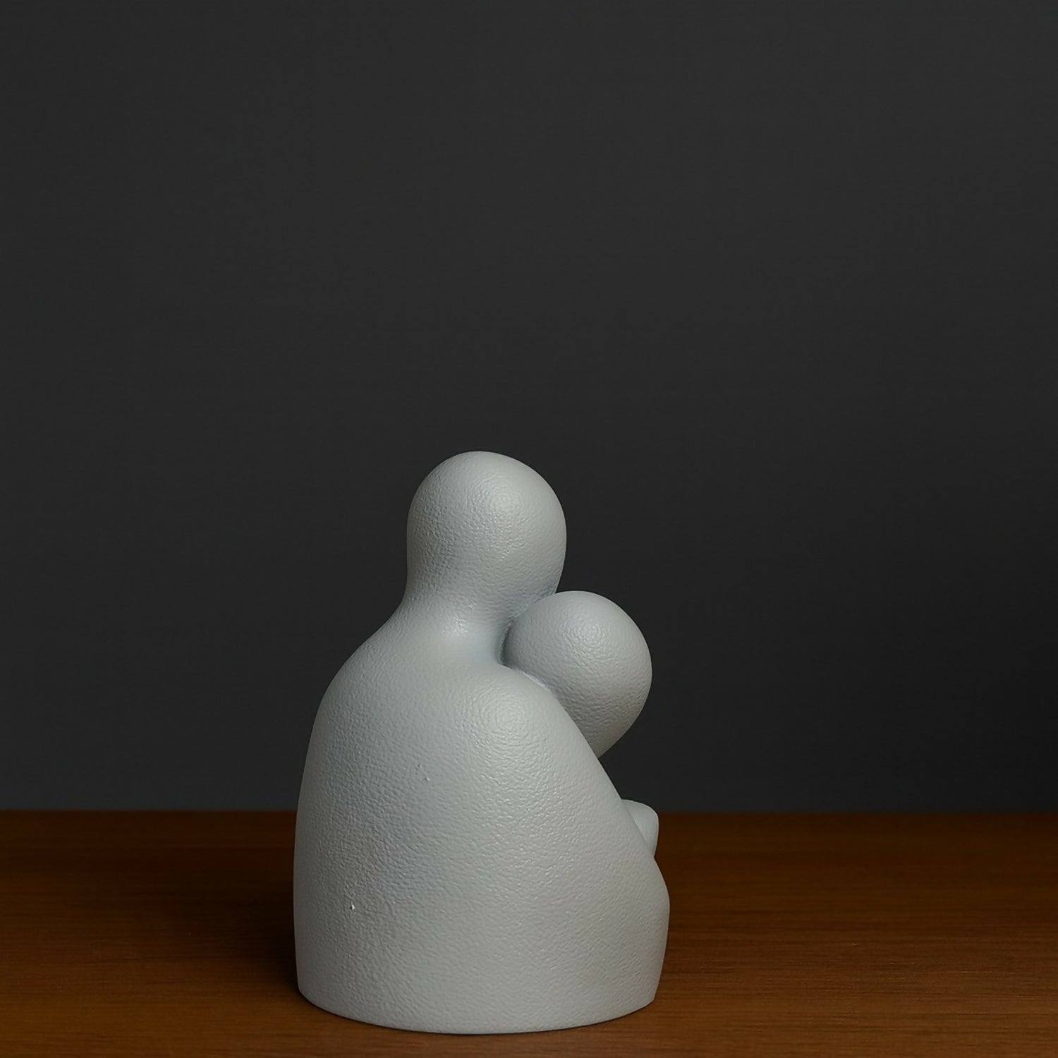 Abstract Couple Embracing Sculpture Showpiece for Home Decor Gift