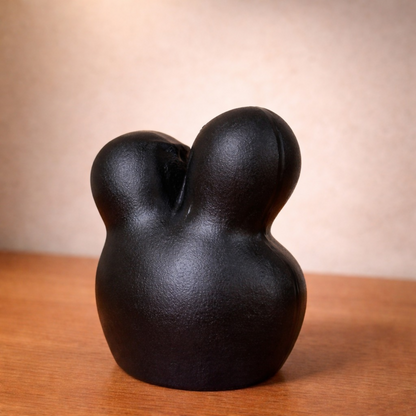 Black Couple Figurine with Heart | Modern Romantic Home Decor Showpiece