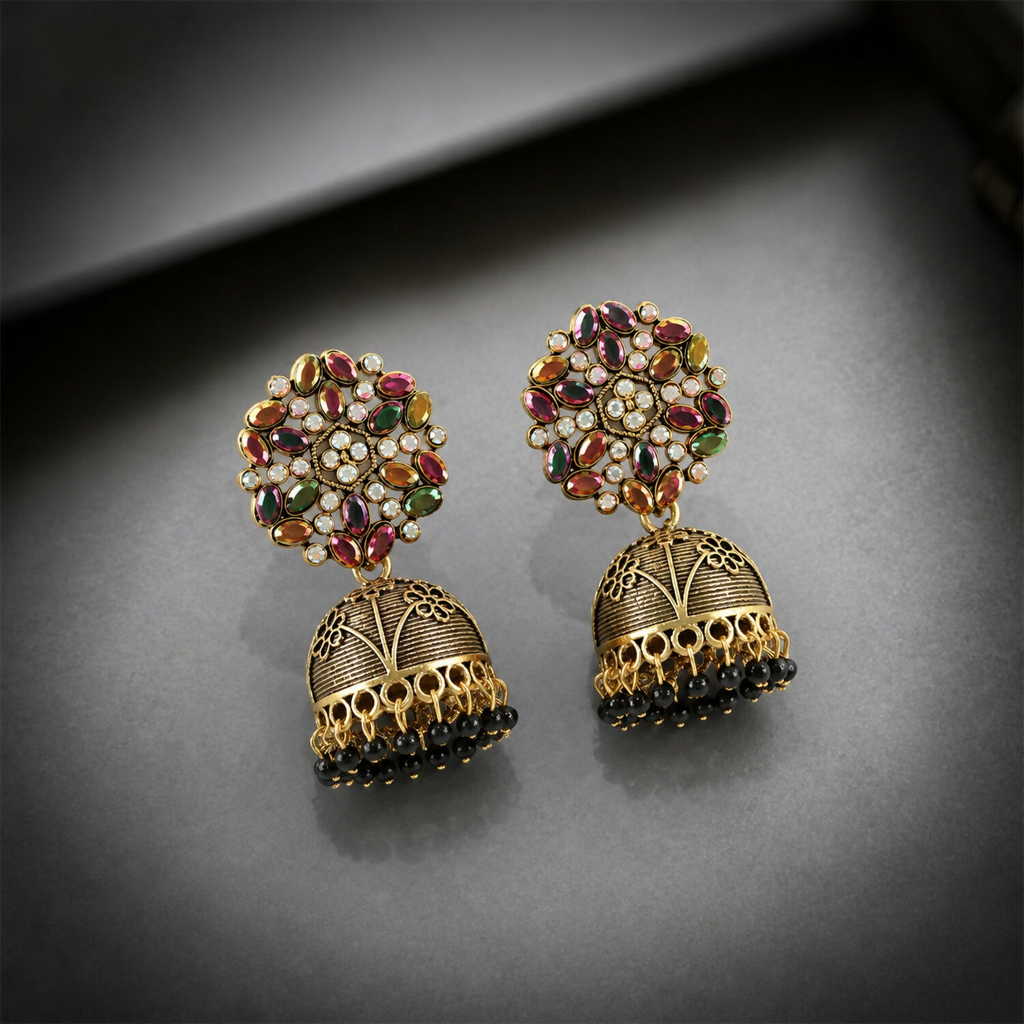 02 Earrings image 4