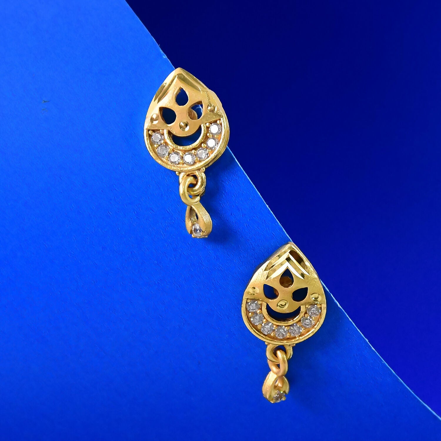 Leaf Pattern Drop Earrings with Shimmering Stone Work