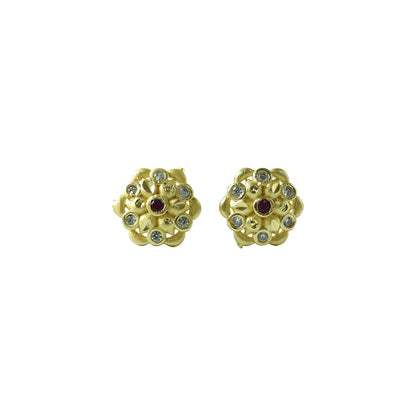 Beautiful gold stud earrings with detailed geometric crystal design