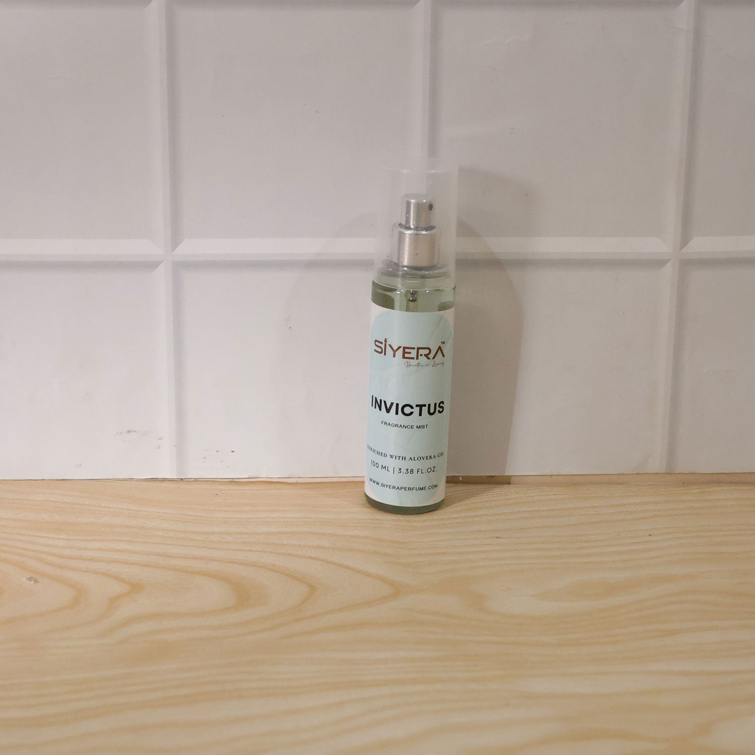 Siyera Invictus Fragrance Mist Body Spray Enriched with Aloe Vera Gel (100 ml)