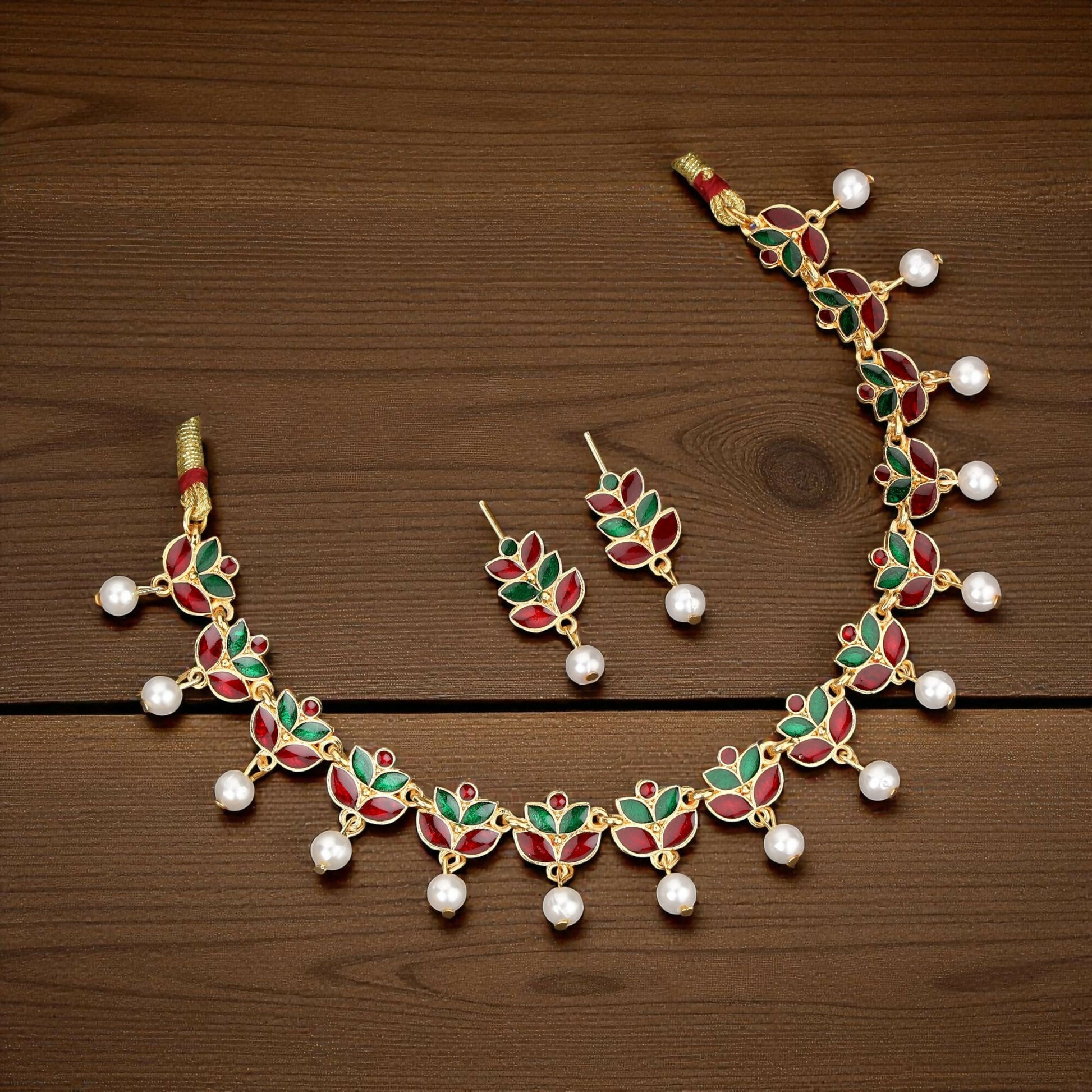 Elegant Gold-Tone Matte Leaf Motif Choker with Faux Pearls