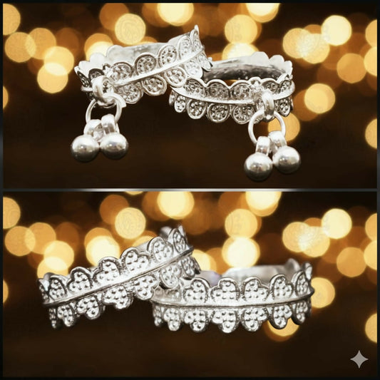 Traditional Oxidized Silver Toe Rings bichiya with Ghungroo for woman and girl Combo Pack of 2